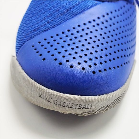 Boy’s Nike Team Hustle Quick 2 Game BBall Sneakers - Picture 10 of 12